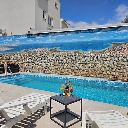 The Golden Grotto Apartments Novalja Bagian luar foto