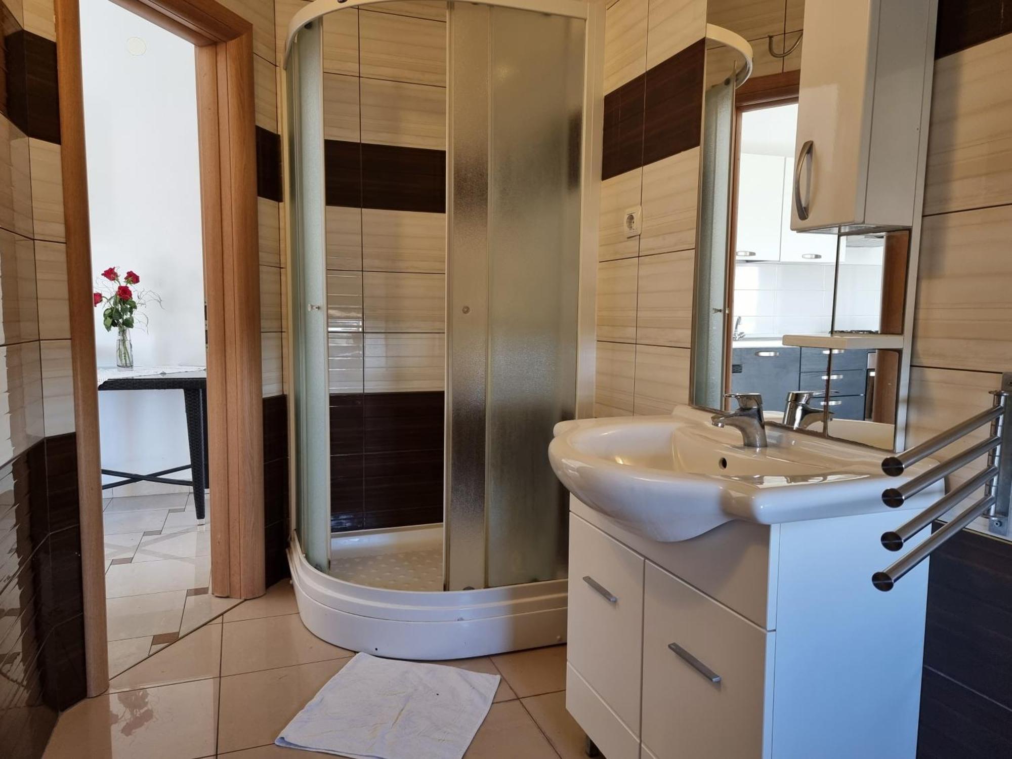 The Golden Grotto Apartments Novalja Bagian luar foto