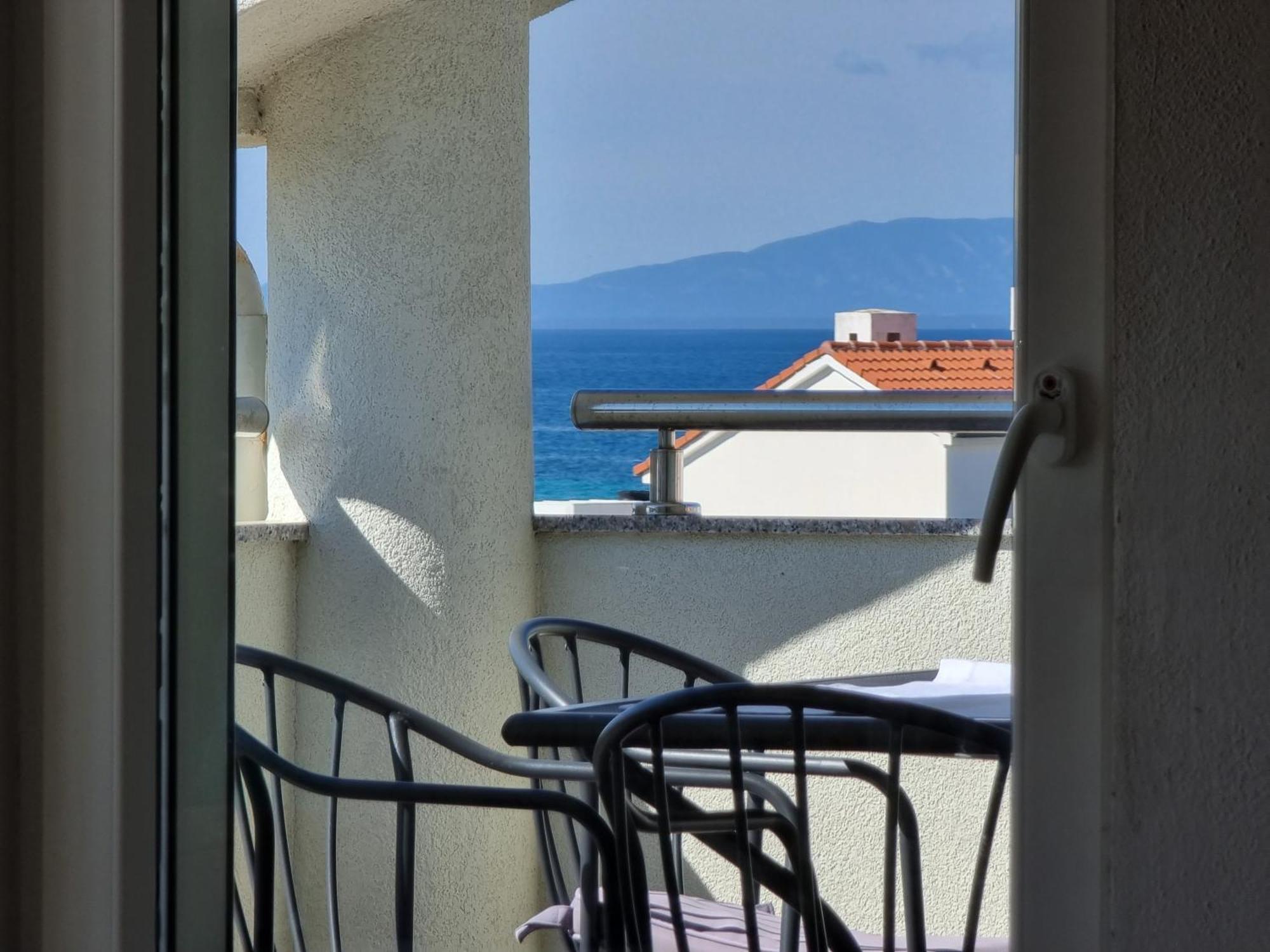 The Golden Grotto Apartments Novalja Ruang foto